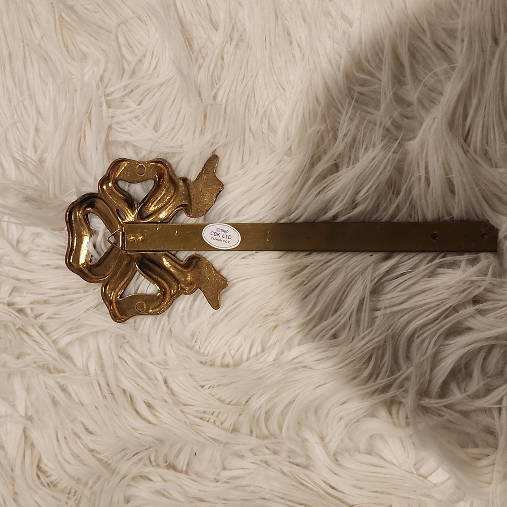 Vintage Brass Wall Hanging - Picture 3 of 6